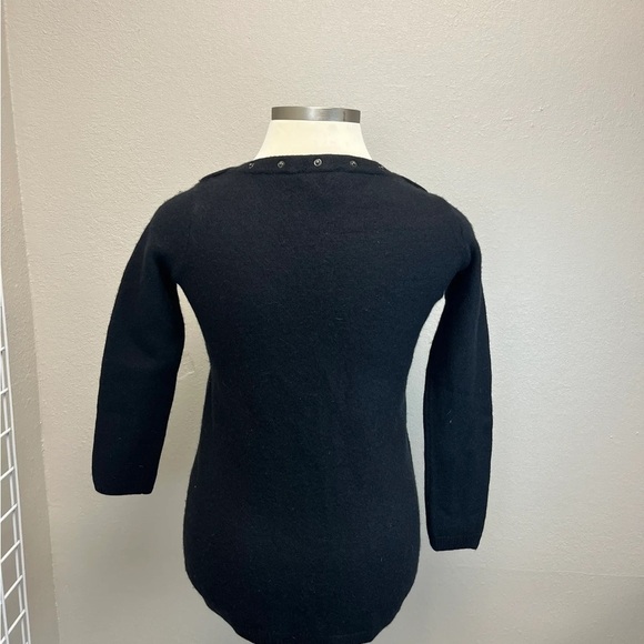 BCBG Max Azria Black Sweater - Size Large - Picture 2 of 3
